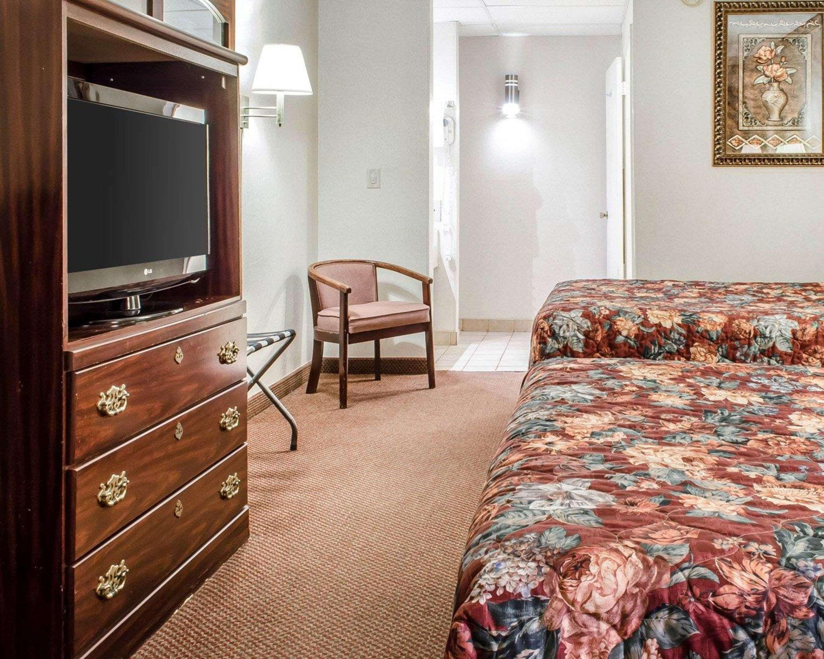 Econo Lodge Frackville Eksteriør billede