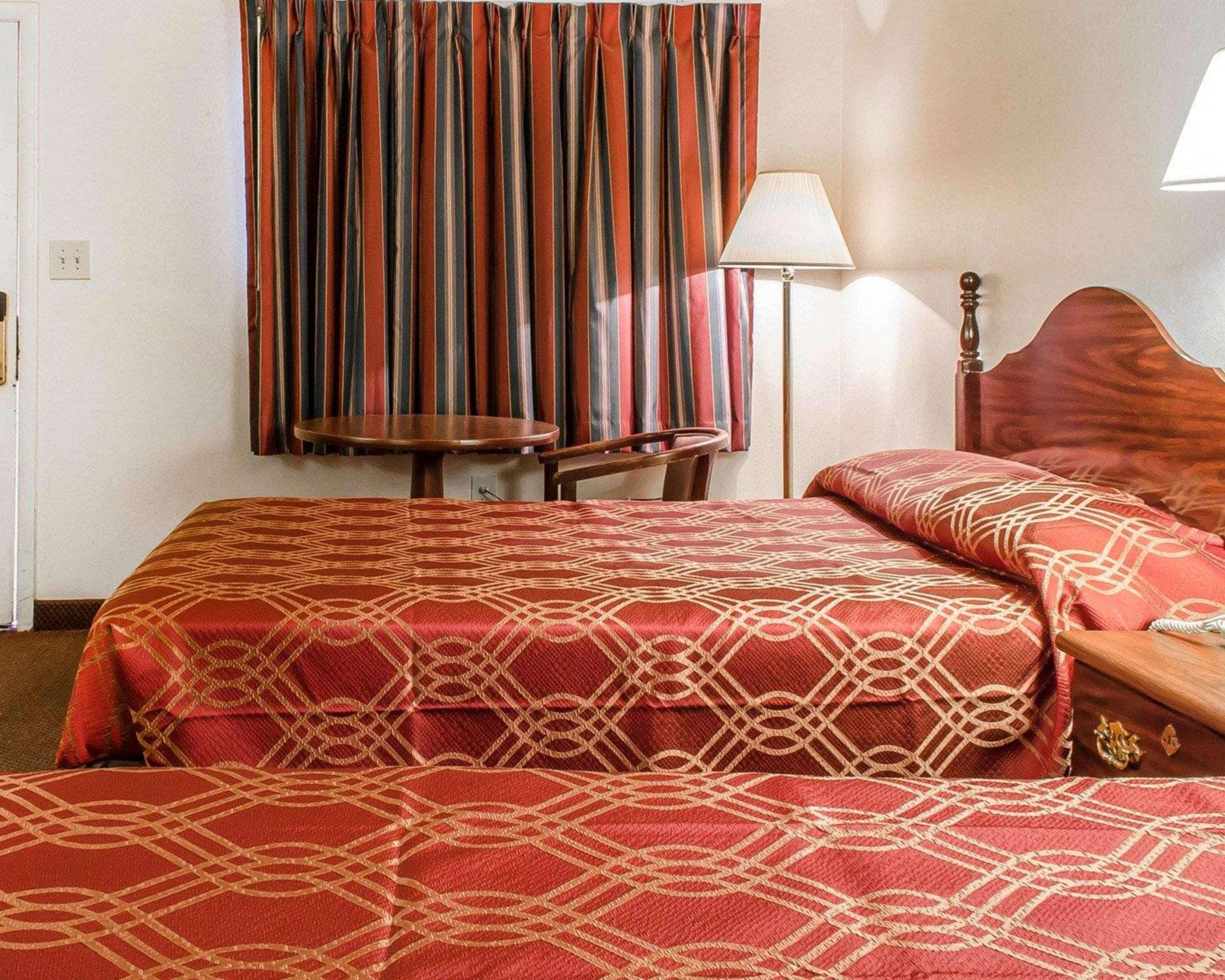 Econo Lodge Frackville Eksteriør billede