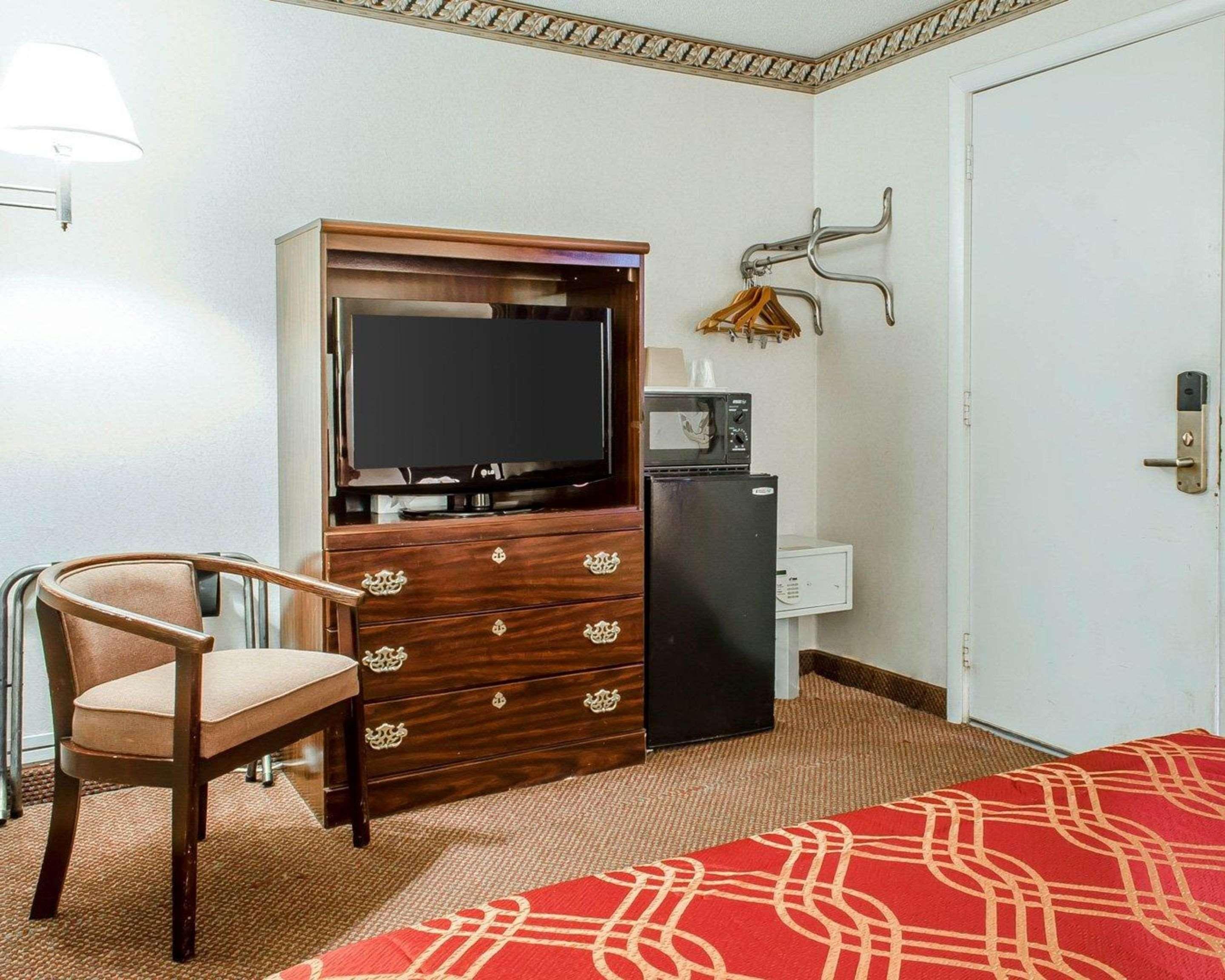 Econo Lodge Frackville Eksteriør billede
